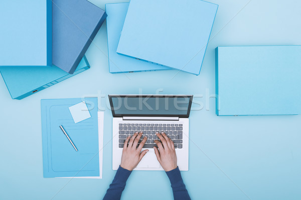 монохромный workspace ноутбука служащий набрав Сток-фото © stokkete