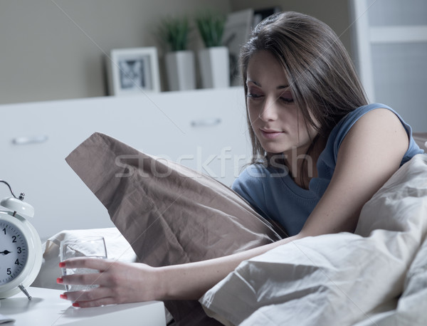 Insomnie portrait jeune femme souffrance eau maison [[stock_photo]] © stokkete