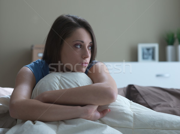 Stockfoto: Slapeloosheid · portret · jonge · vrouw · lijden · huis · slaapkamer