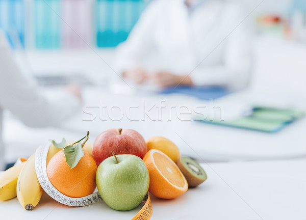 Stock foto: Ernährungsberaterin · Sitzung · Patienten · Büro · professionelle · gesunden
