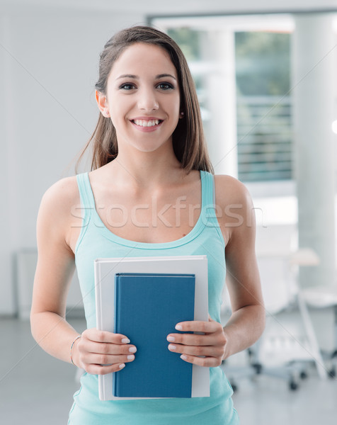 Hermosa ninas posando libros adolescente Foto stock © stokkete