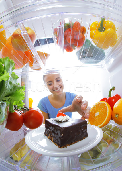 édes kísértés fiatal nő otthon konyha póló Stock fotó © stokkete