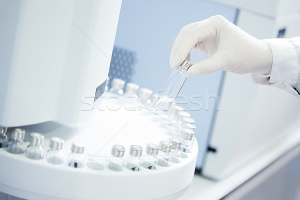 Vegyi labor technikus minta kórház ipar Stock fotó © stokkete