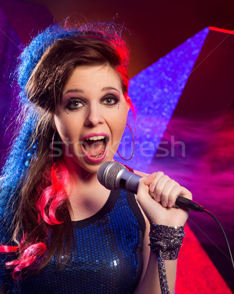 Jeunes pop star belle fille chanter [[stock_photo]] © stokkete