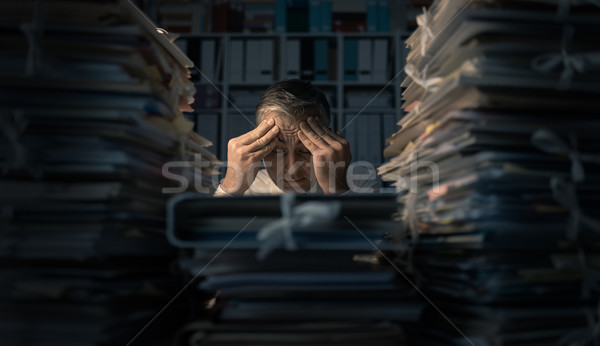 Désespérée affaires travail fin bureau nuit [[stock_photo]] © stokkete