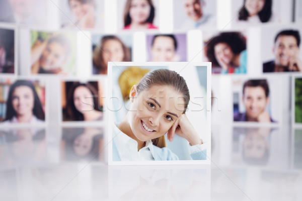 [[stock_photo]]: Souriant · personnes · portraits · groupe · de · gens · femme · souriante · premier · plan