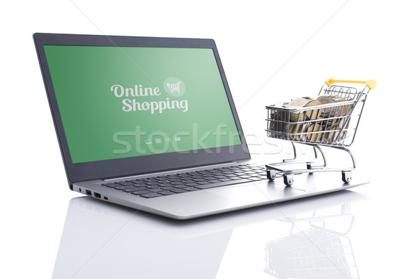 Foto stock: Carrinho · de · compras · completo · dinheiro · laptop · ecommerce · on-line