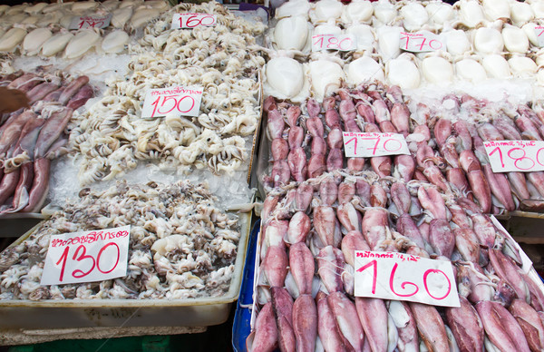 Fresche calamari mercato vendita alimentare occhi Foto d'archivio © stoonn