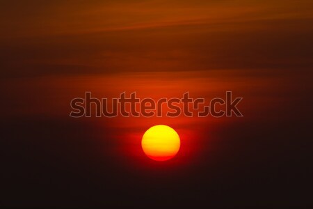 Zdjęcia stock: Duży · słońce · rano · charakter · niebo · chmury