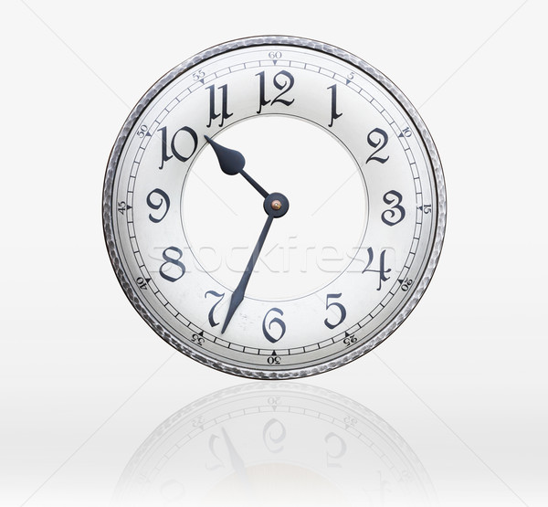 Foto stock: Cara · edad · pared · reloj · blanco