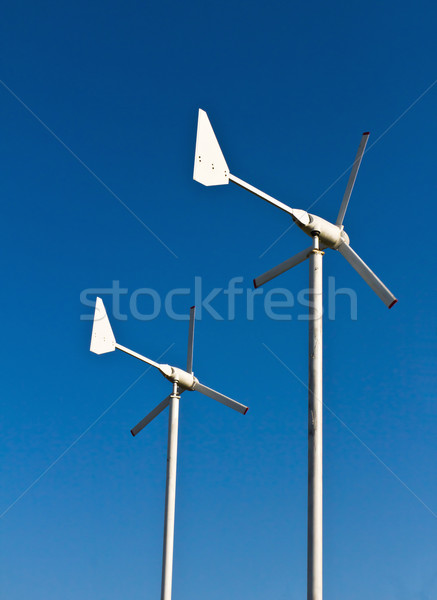 Vento energia turbina cielo verde Foto d'archivio © stoonn