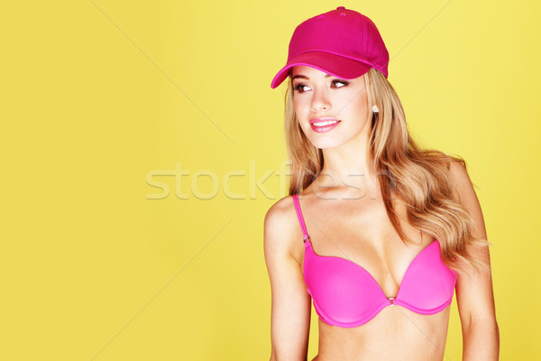 Mosolyog csinos nő rózsaszín bikini csinos fiatal Stock fotó © stryjek