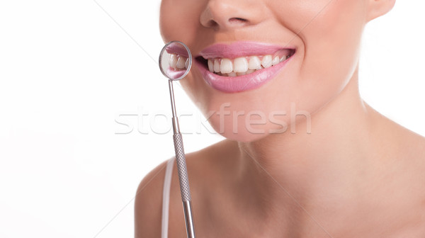 Gülümseyen kadın sağlıklı beyaz diş Stok fotoğraf © stryjek