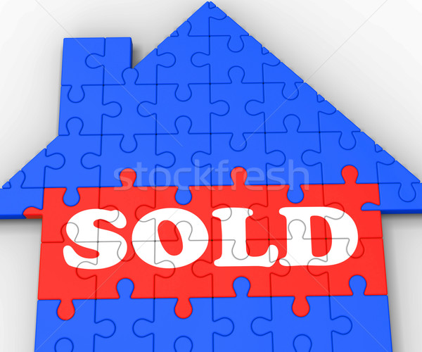 Sprzedany domu sprzedaży nieruchomości na sprzedaż Zdjęcia stock © stuartmiles