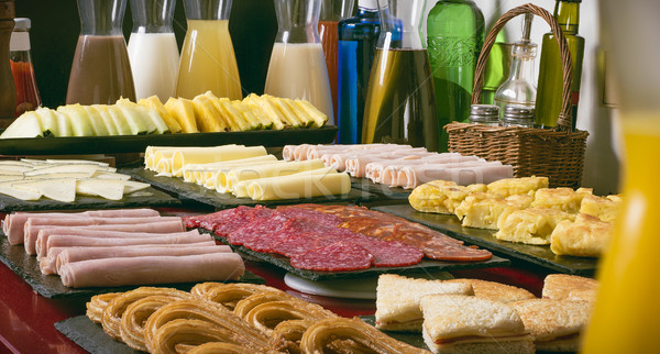 Dranken voedsel ochtend hotel heerlijk buffet Stockfoto © Studiotrebuchet