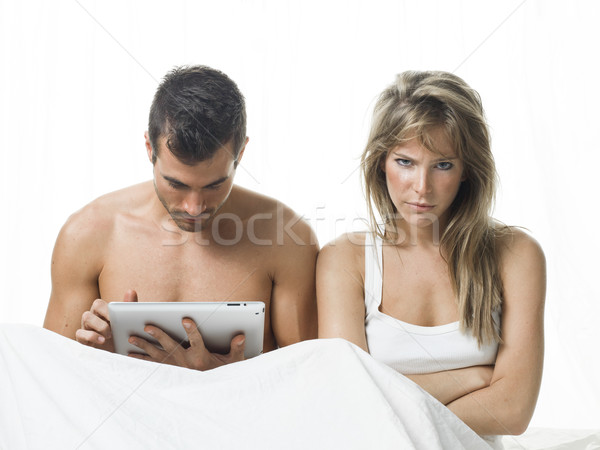 Paar bed witte boos vrouw partner Stockfoto © Studiotrebuchet
