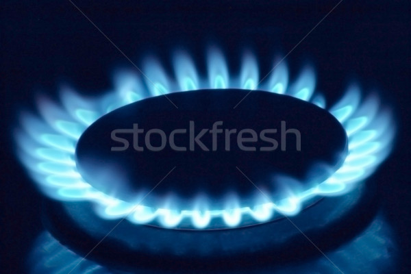 Gaz incendiu albastru culoare combustibil Imagine de stoc © Suljo