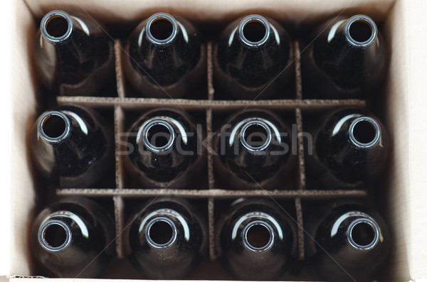 Vazio cerveja garrafas dúzia Foto stock © sundaemorning