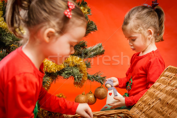 Stok fotoğraf: Noel · ağacı · iki · kızlar · güzel