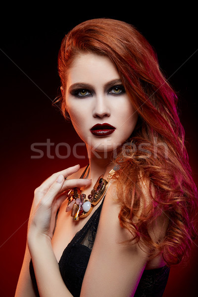 Piękna dziewczyna jasne makijaż piękna młoda kobieta Zdjęcia stock © svetography