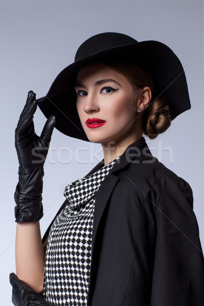 Mujer hermosa retro vestido hermosa labios rojos Foto stock © svetography