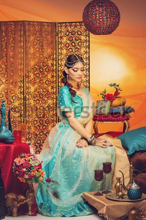 Lövés távolkeleti nő hagyományos jelmez menyasszony Stock fotó © svetography