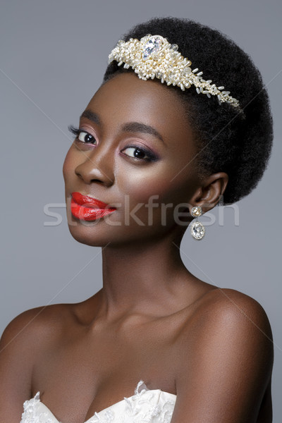 Belle noir peau mariée jeune femme lèvres rouges [[stock_photo]] © svetography