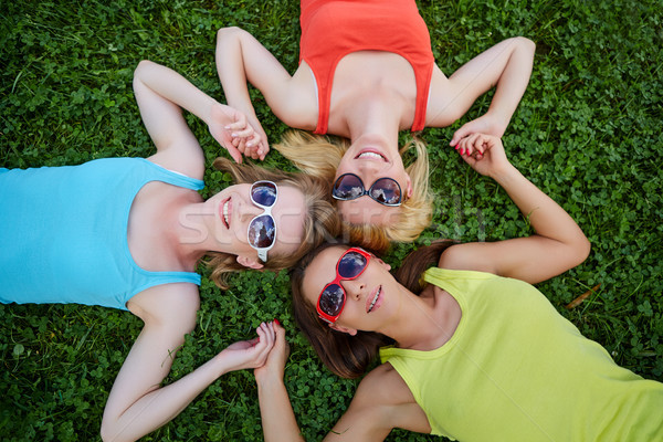 Tre ragazze esterna bella giovani donne Foto d'archivio © svetography