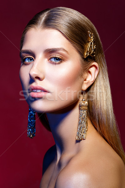 Güzel kız uzun küpe güzel genç kadın düz Stok fotoğraf © svetography