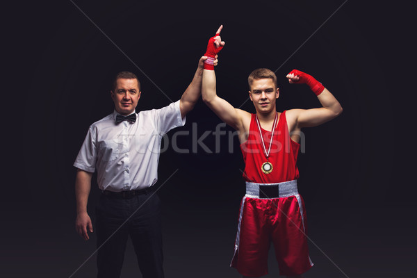 [[stock_photo]]: Boxe · arbitre · médaille · jeunes · boxeur · Teen