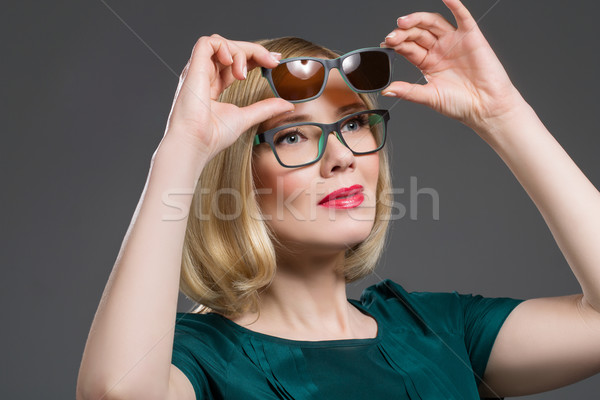 Stok fotoğraf: Güzel · bir · kadın · transformatör · gözlük · güzel · orta · yaşlı · kadın · kırmızı · dudaklar