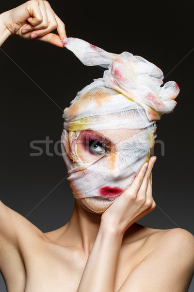 [[stock_photo]]: Fille · lourd · maquillage · bandage · tête · jeune · femme