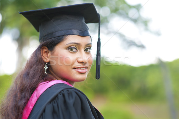 Stock fotó: érettségi · fiatal · ázsiai · indiai · női · mosolyog
