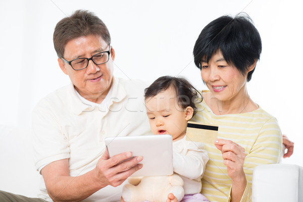 Foto stock: Asiático · família · compras · on-line · avós · neto