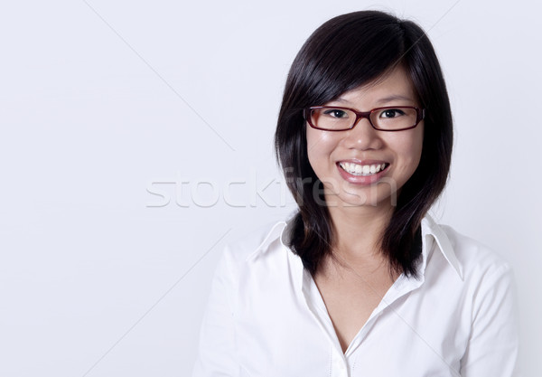 ázsiai főiskolai hallgató portré fiatal mosolygós arc üzlet Stock fotó © szefei