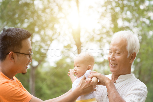 Asian drie generaties familie baby kleinkind Stockfoto © szefei