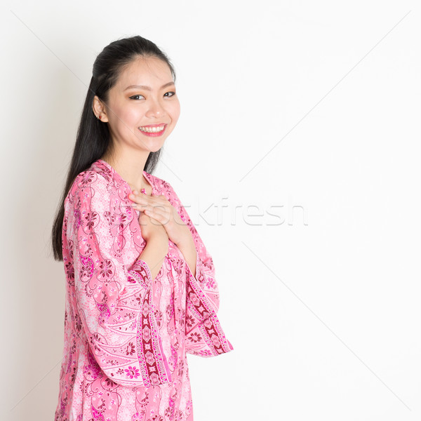 Asian Homme rose robe portrait heureux Photo stock © szefei