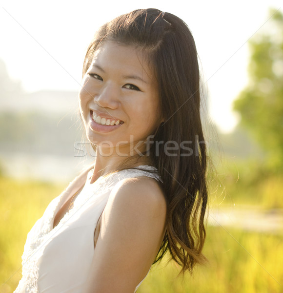 Outdoor bruid asian ochtend gouden zonlicht Stockfoto © szefei
