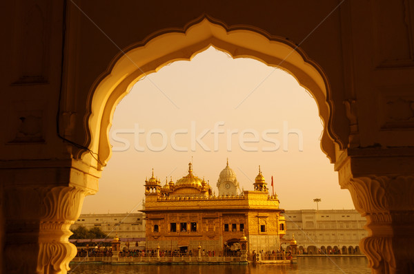 Dourado templo pôr do sol Índia windows ocidente Foto stock © szefei