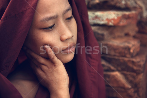 Buddhista kezdő szerzetes portré fiatal bent Stock fotó © szefei