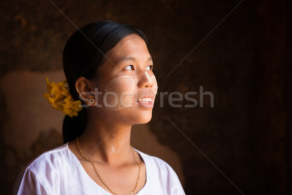 [[stock_photo]]: Myanmar · fille · traditionnel · femme