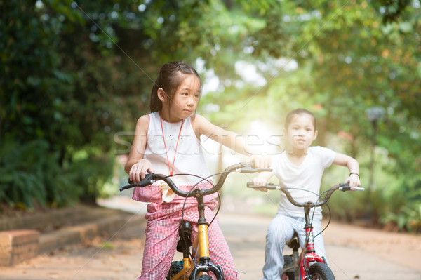 Stockfoto: Kinderen · outdoor · portret · actief · asian