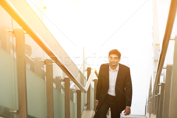 Indiai üzletember felemelkedik lépcső ázsiai vállalati Stock fotó © szefei