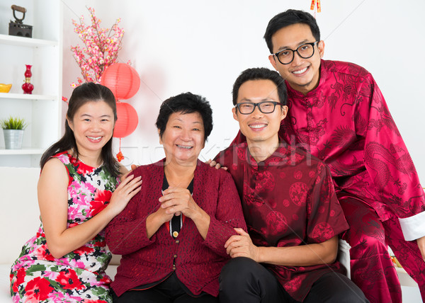 Asian familie reünie gelukkig vrouw Stockfoto © szefei