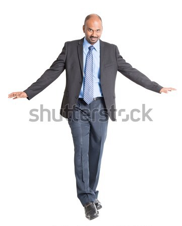 Indiai üzletember sétál egyensúly egészalakos elöl Stock fotó © szefei