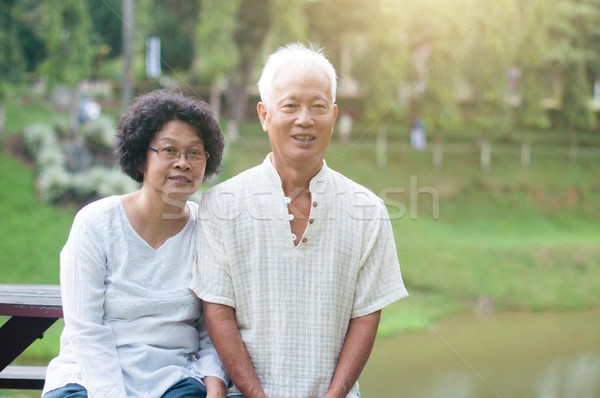 Сток-фото: старые · азиатских · пару · портрет · зрелый · расслабляющая