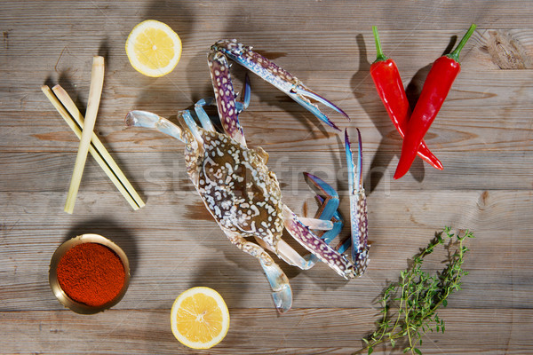 Crudo azul cangrejo ingredientes madera Foto stock © szefei