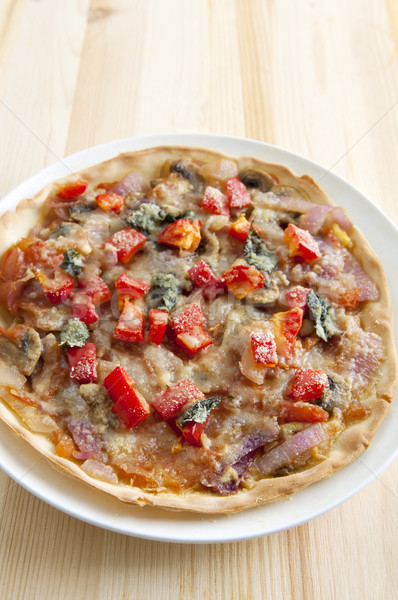 [[stock_photo]]: Végétarien · pizza · croustillant · table · à · manger · alimentaire · dîner