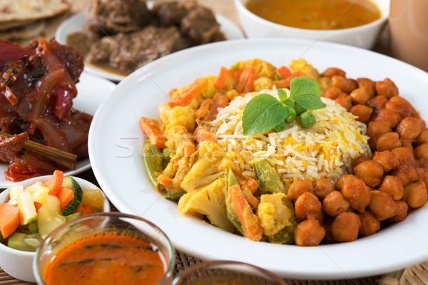 Indian Essen Reis striegeln Restaurant Tabelle Stock foto © szefei