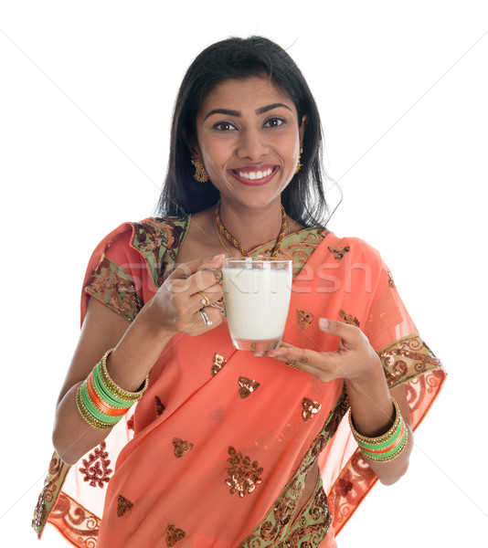 Foto stock: Indio · mujer · potable · leche · tradicional · aislado